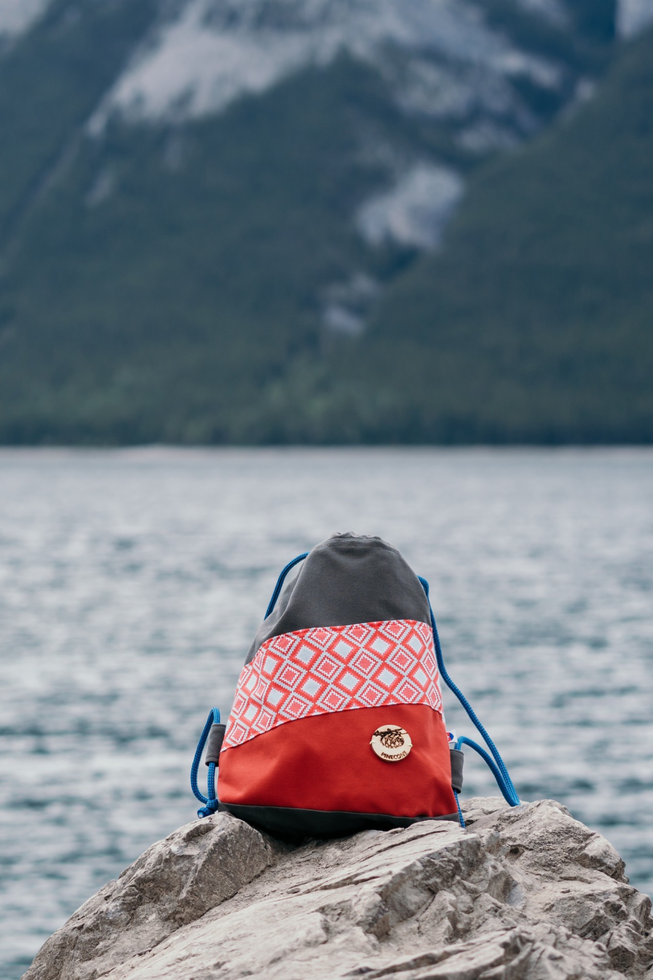 Pinecone backpack pre deti
